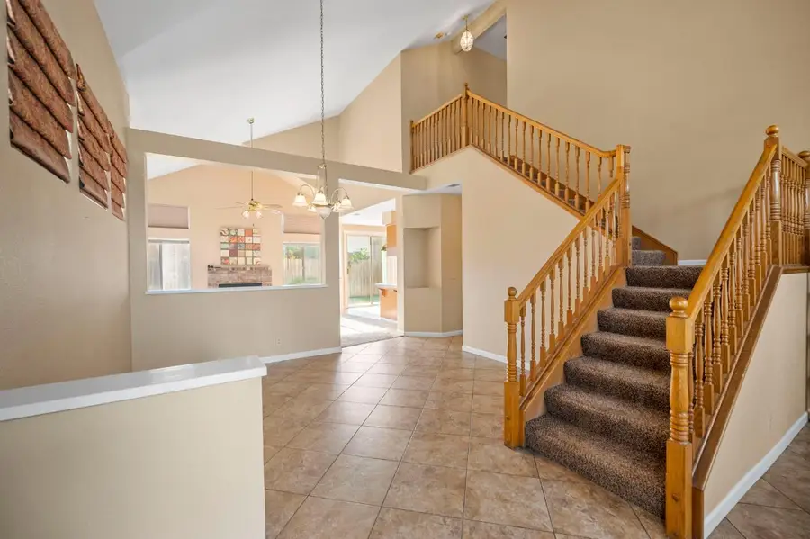 516 Carrigane Way, Manteca, CA 95337 - Image #3