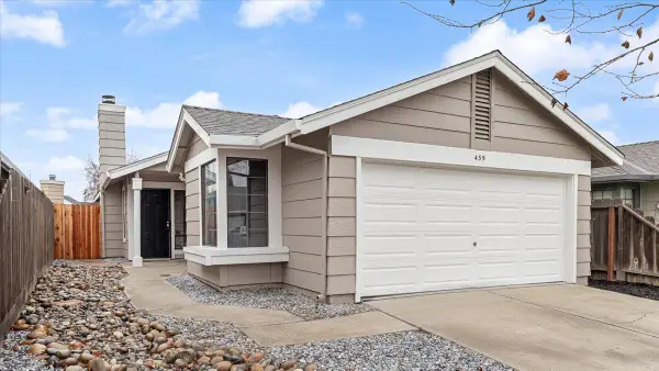 435 W Clover Road, Tracy, CA 95376