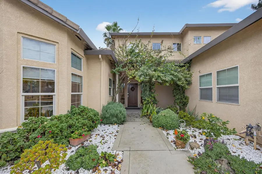 4967 Heatherdale Lane, Carmichael, CA 95608 - Image #2