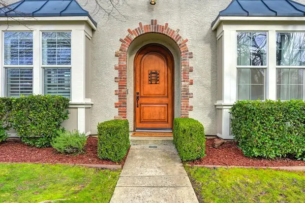 3789 Gresham Lane, Sacramento, CA 95835