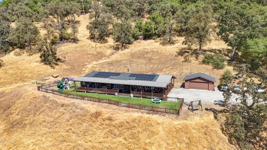 1560 Pinto Dr, Angels Camp, CA 95222 - #2