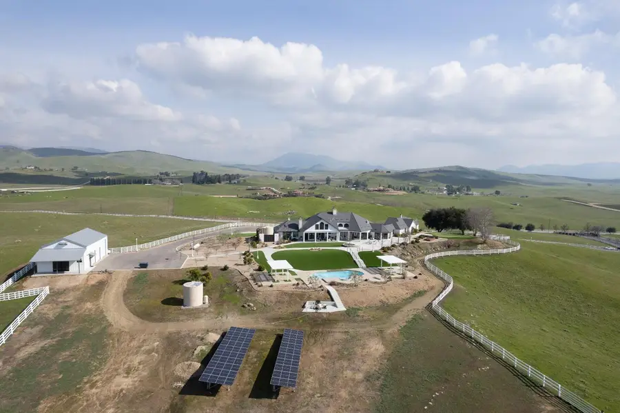 18300 Watts Valley Road, Sanger, CA 93657 - #2