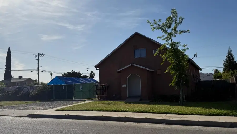 1416 Orange Avenue, Chowchilla, CA 93610 - #2