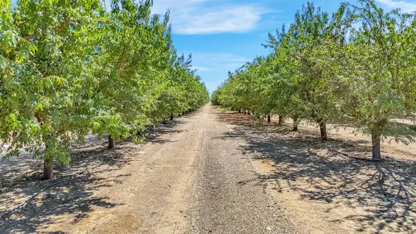 26457 W Oakland Avenue, Coalinga, CA 93210