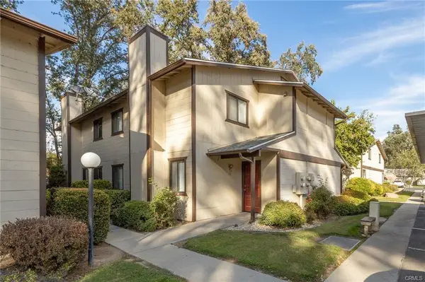 49400 River Park Road #17, Oakhurst, CA 93644