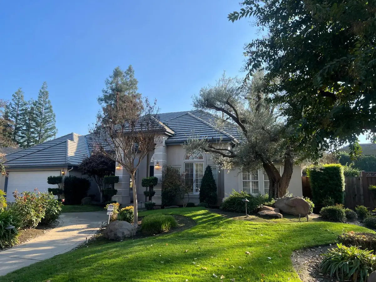 2563 W Fir Avenue, Fresno, CA 93711 - #1
