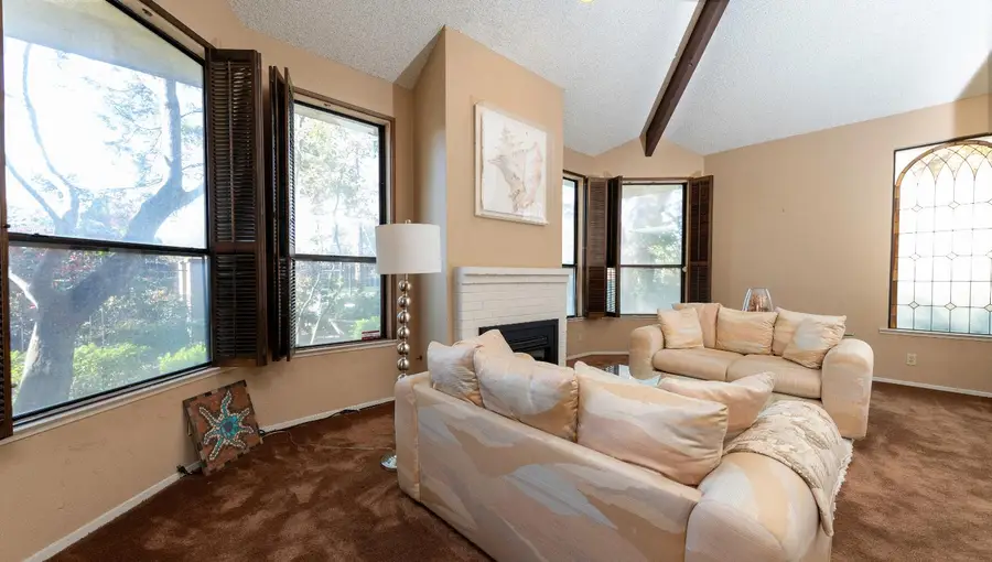2890 Huntington Boulevard #110, Fresno, CA 93721 - #3