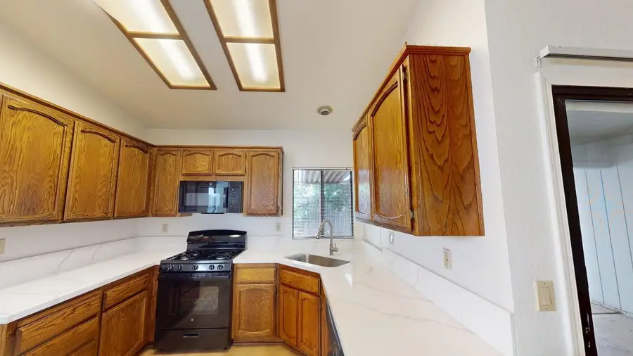 8775 Brittany Park Drive, Sacramento, CA 95828 - #2