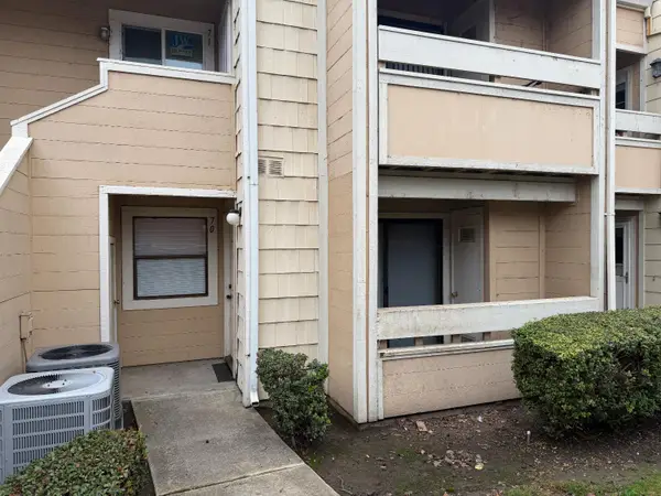 1661 Pyrenees Avenue #70, Stockton, CA 95210