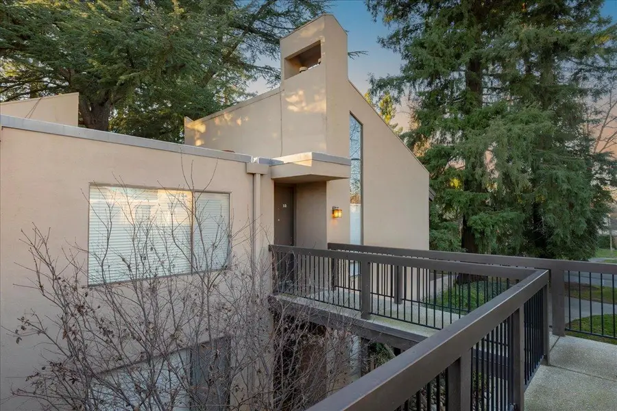 2200 Woodside Lane #12, Sacramento, CA 95825 - Image #2