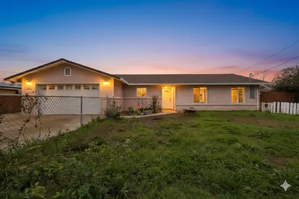 1644 3rd Avenue, Olivehurst, CA 95961