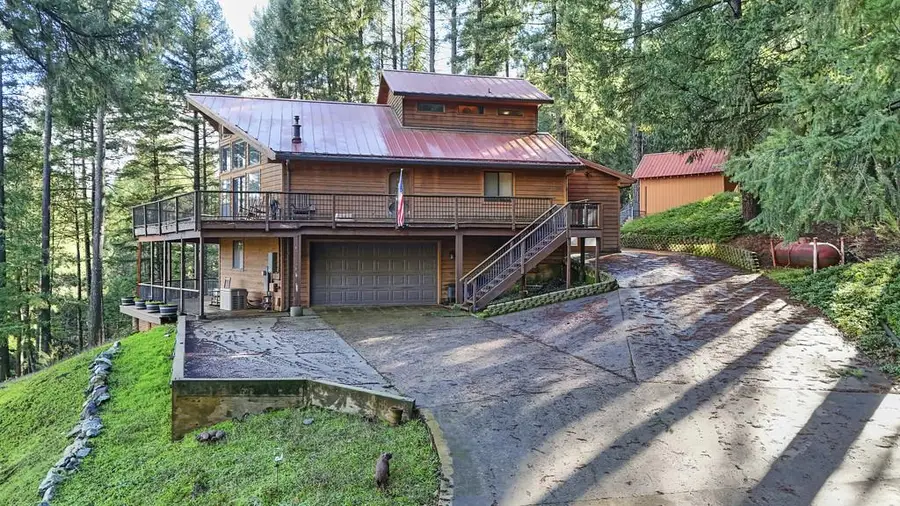 6301 Canyon Creek Road, Georgetown, CA 95634 - Image #3