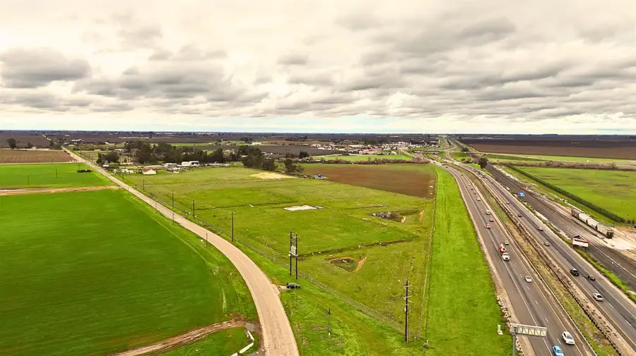 23431 Avenue 18, Madera, CA 93637 - #3