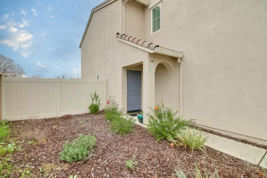 7761 Forestdale Way, Elk Grove, CA 95758 - Image #2