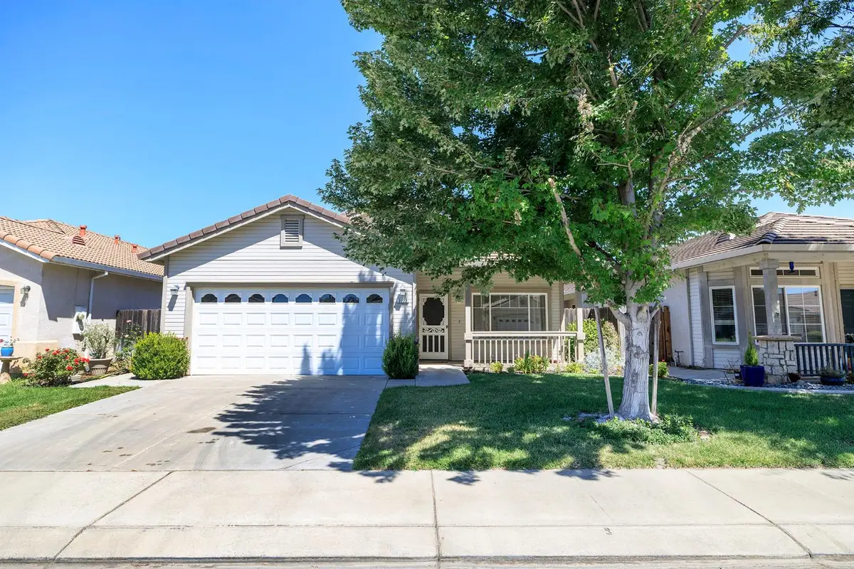 2123 Spring Blossom Ln, Turlock, CA 95382 - Image #1