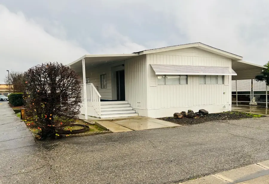 2307 Oakdale Road #32, Modesto, CA 95355 - Image #2