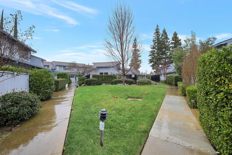1370 Dustin Drive #12, Yuba City, CA 95993 - Image #3