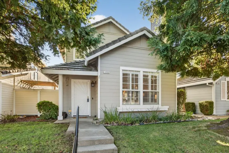 1008 Meadowbridge Drive, Folsom, CA 95630 - Image #2