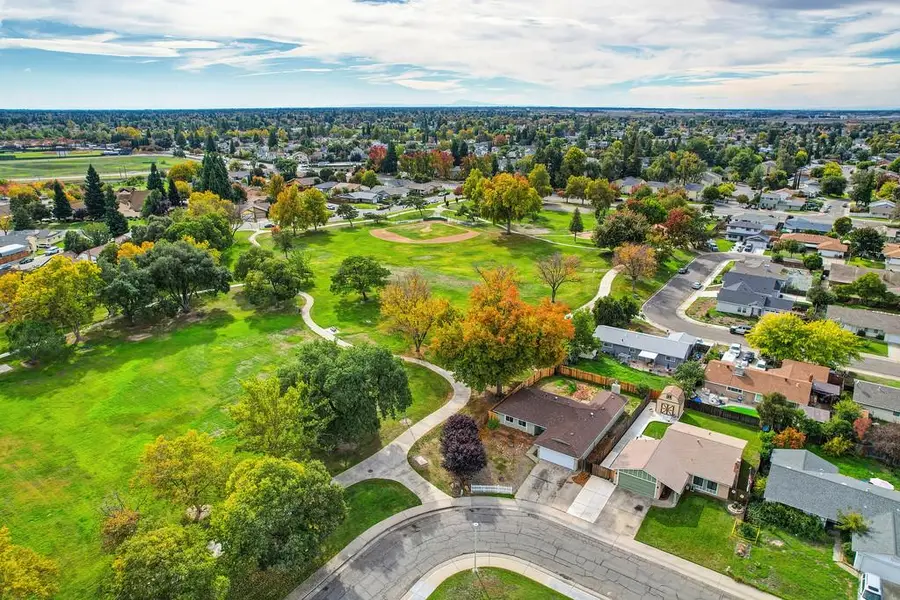 57 Kennelford Circle, Sacramento, CA 95823 - Image #3