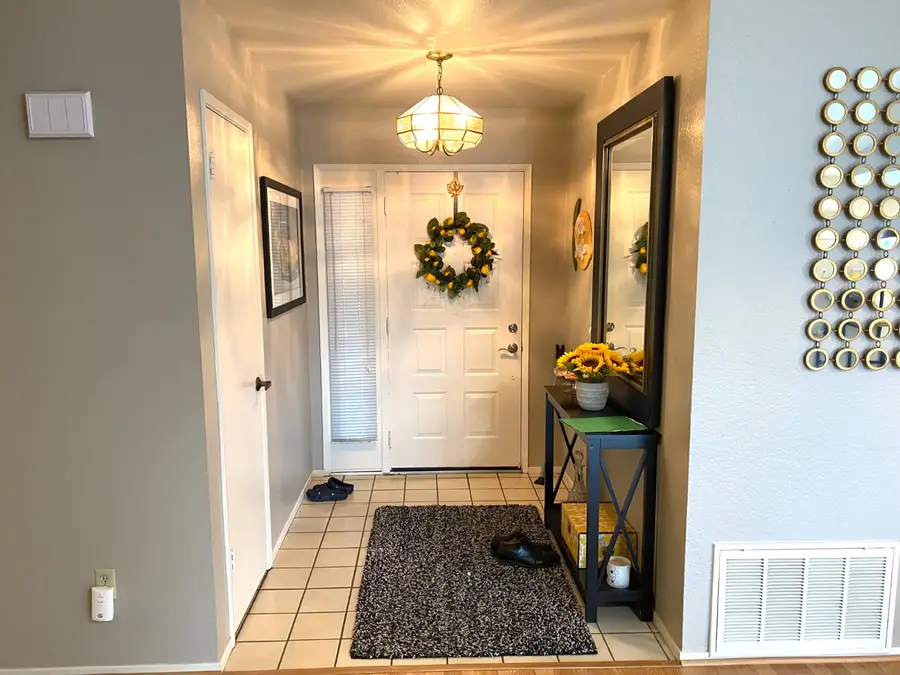 7741 Suncountry Ln, Sacramento, CA 95828 - Image #2