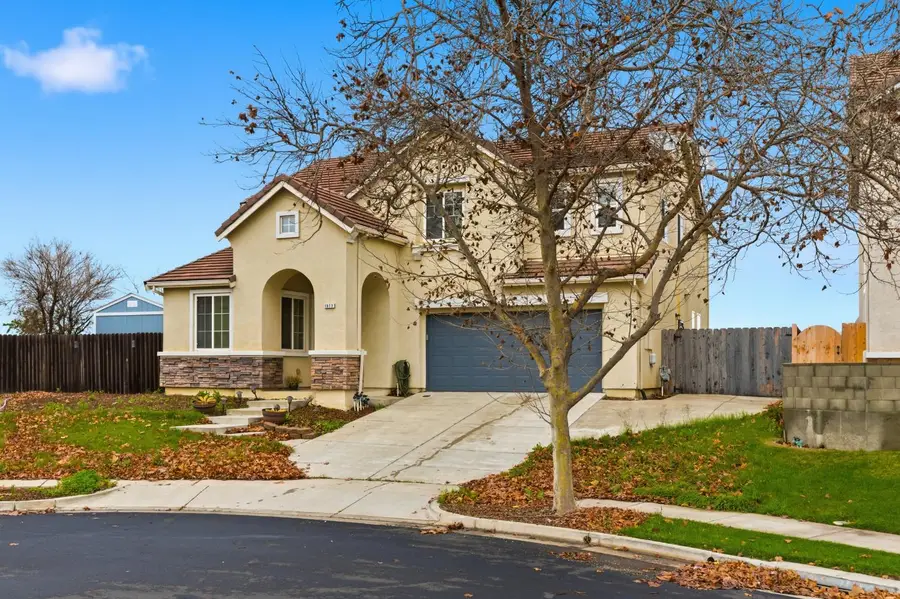 1377 Cougar Creek Drive, Patterson, CA 95363 - Image #2