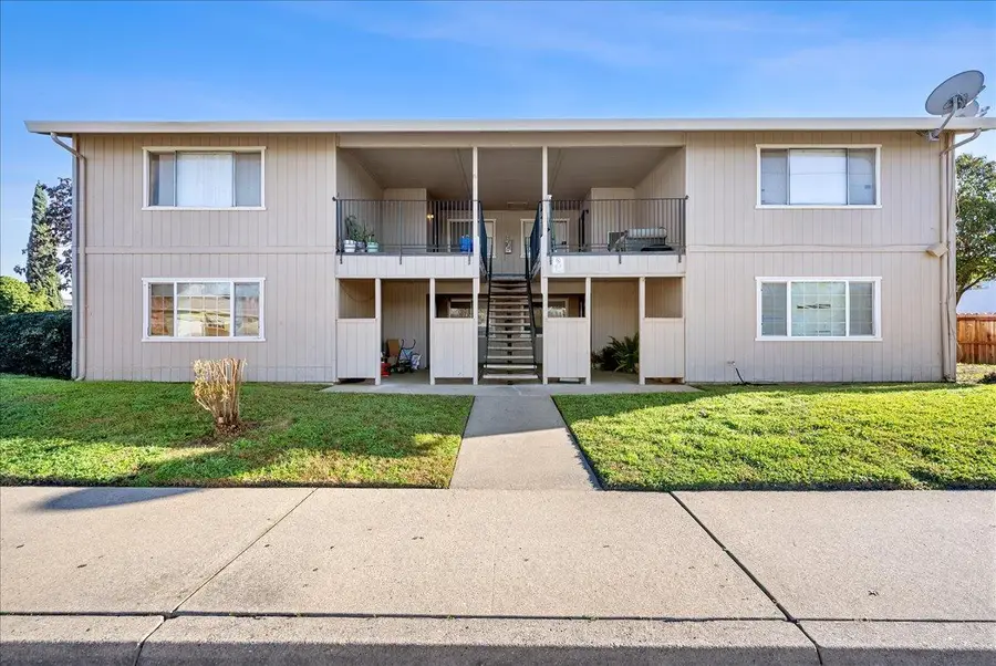 398 Alemar Way, Yuba City, CA 95991 - Image #2