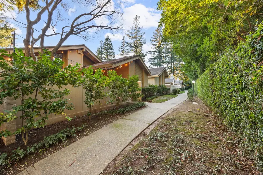 279 Hartnell Place, Sacramento, CA 95825 - Image #2