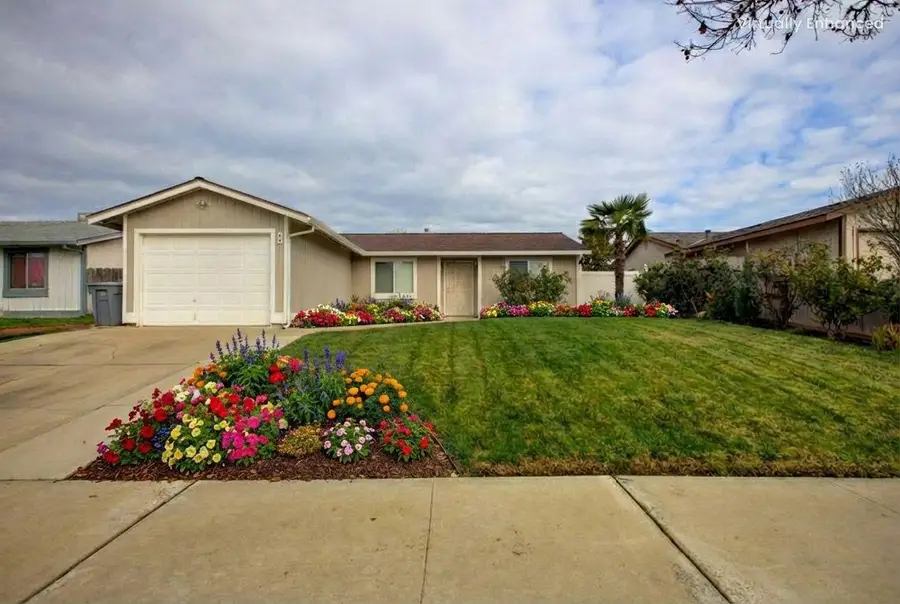 49 W Swallow, Merced, CA 95341 - #3