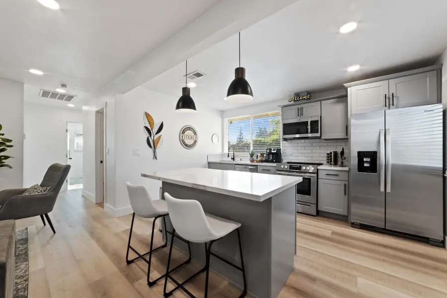 5812 W 2nd Street, Rio Linda, CA 95673 - Image #2