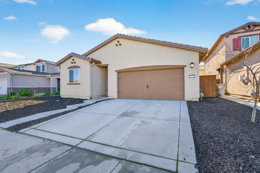 1272 Roberts Drive, Woodland, CA 95776 - Image #3