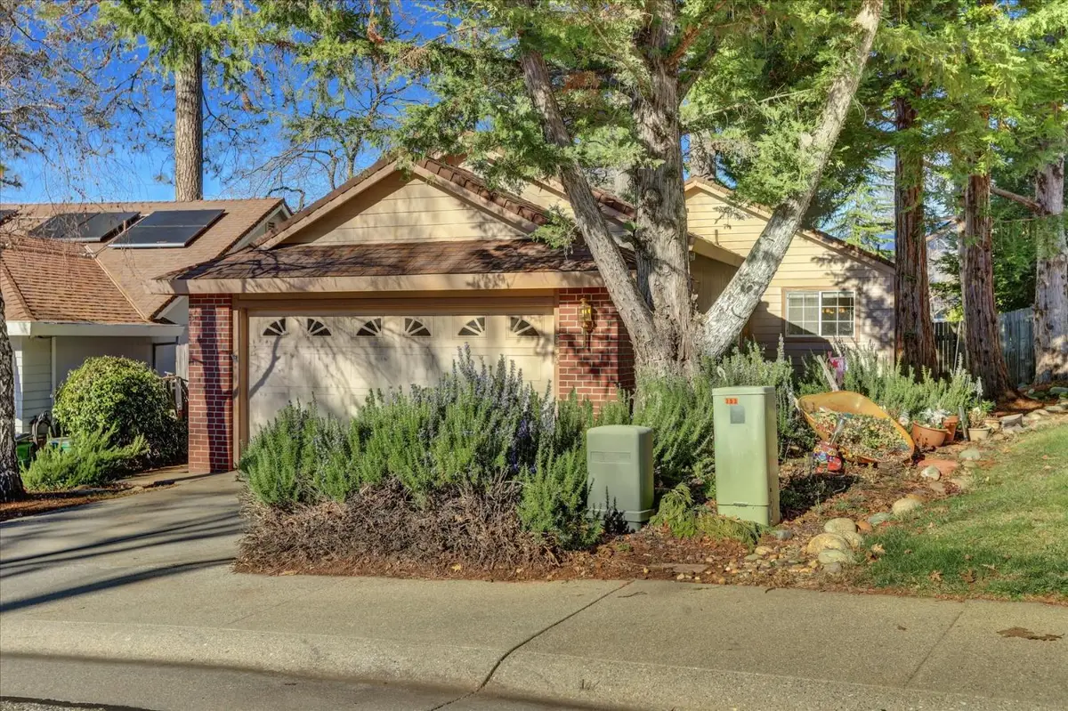 353 Vistamont Drive, Grass Valley, CA 95945 - #1