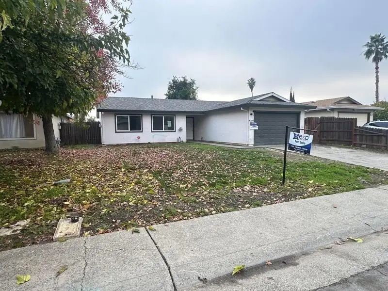 4208 Strathmore Way, North Highlands, CA 95660 - #2