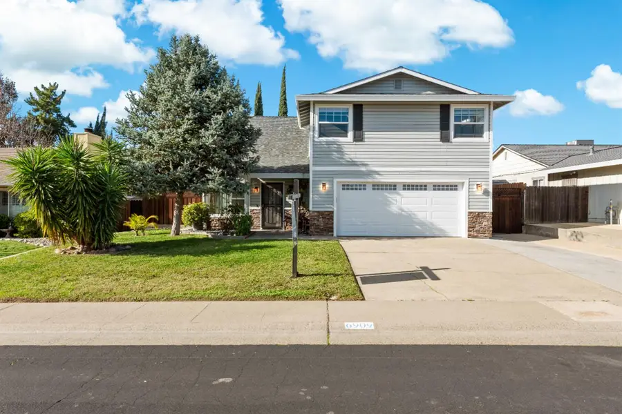 6909 Waxwing Way, Sacramento, CA 95842 - Image #2