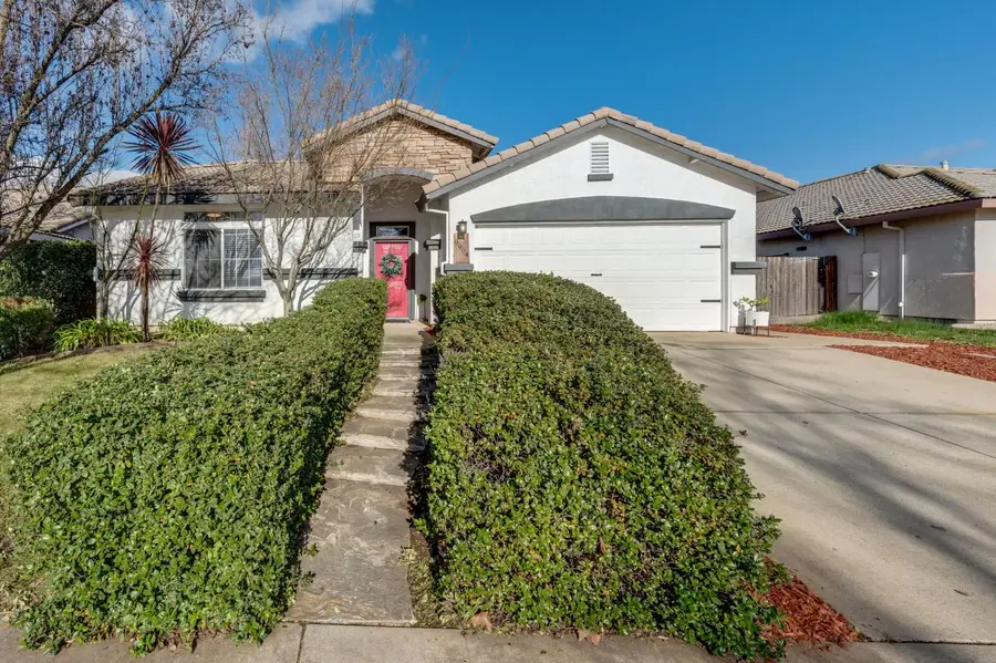 9904 Prairie Dunes Way, Sacramento, CA 95829 - Image #2