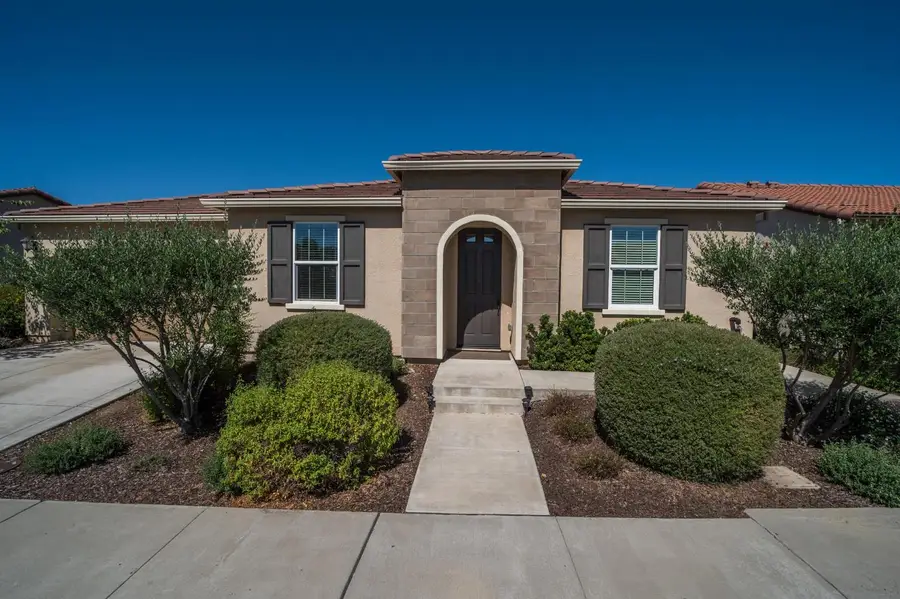1050 Pacifico Lane, El Dorado Hills, CA 95762 - Image #2