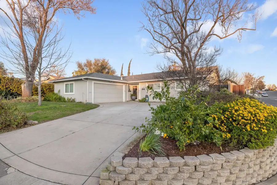 4363 Plantation Drive, Fair Oaks, CA 95628 - Image #2