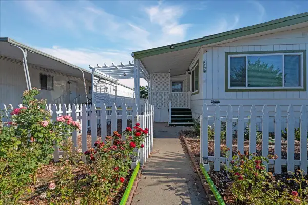 6300 Election Lane #118, Sacramento, CA 95828