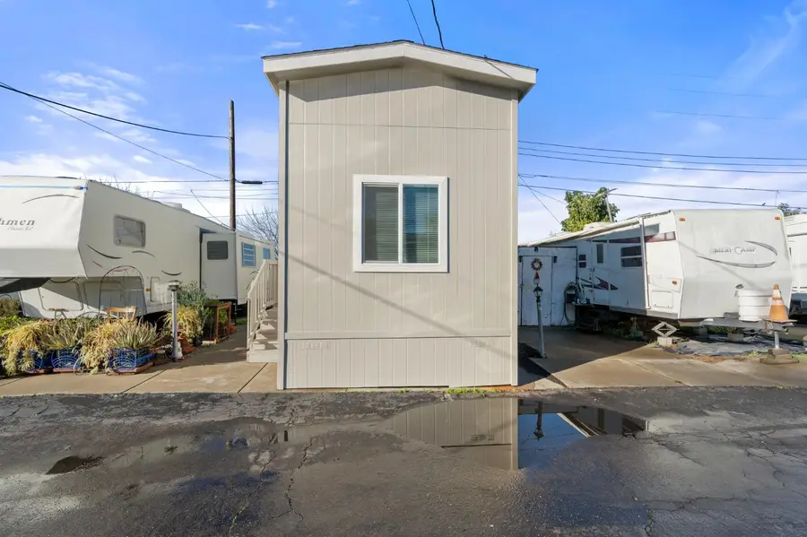 1651 S Cherokee Lane #4, Lodi, CA 95240 - Image #3