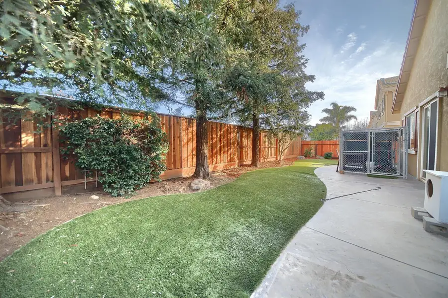 561 Branding Iron Street, Oakdale, CA 95361 - Image #3