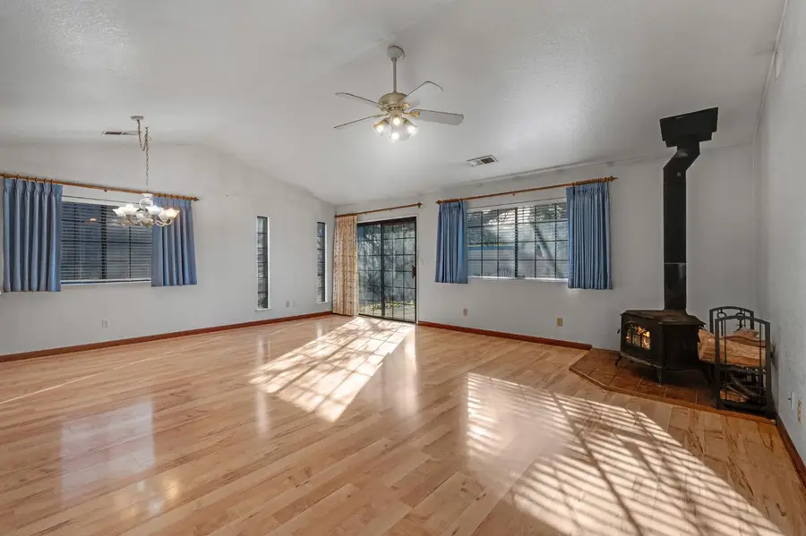 5586 Crossbill Lane, El Dorado, CA 95623 - Image #3