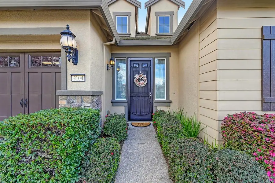 2104 Benton Loop, Roseville, CA 95747 - Image #2