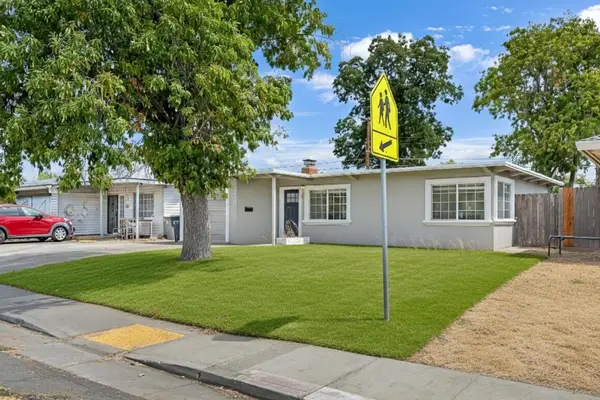 5823 61st Street, Sacramento, CA 95824