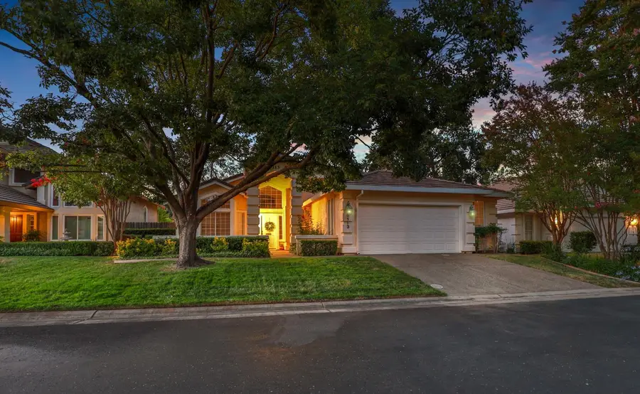 6113 Fountaindale Way, Carmichael, CA 95608 - Image #2