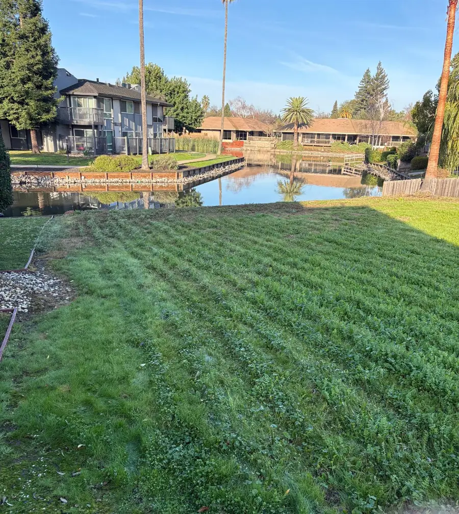 6 Lookout Court, Sacramento, CA 95831 - Image #2