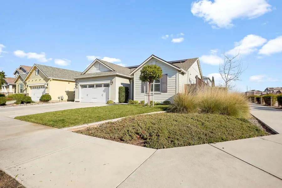 1642 Mcmanis Lane, Ripon, CA 95366 - Image #2