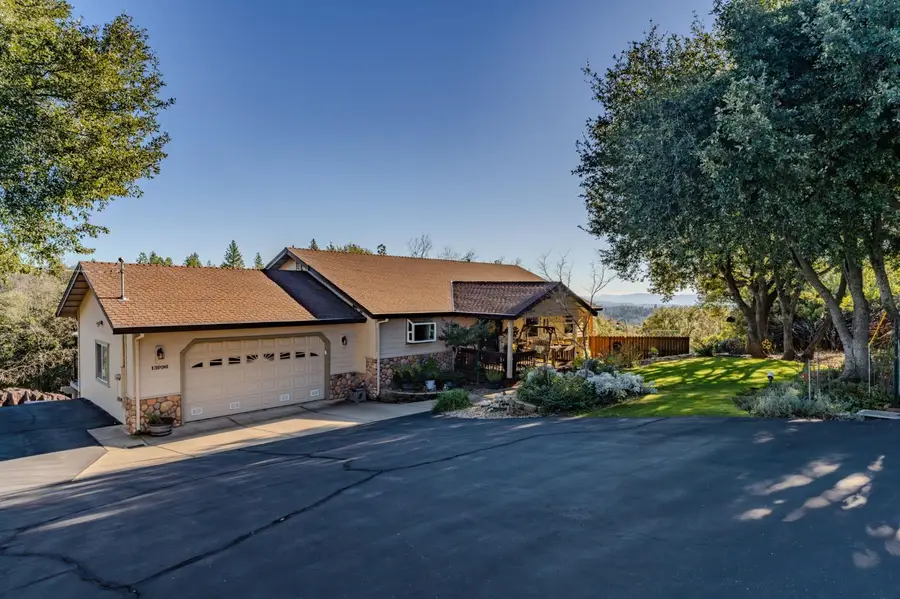 13996 Toma Lane, Pine Grove, CA 95665 - Image #2