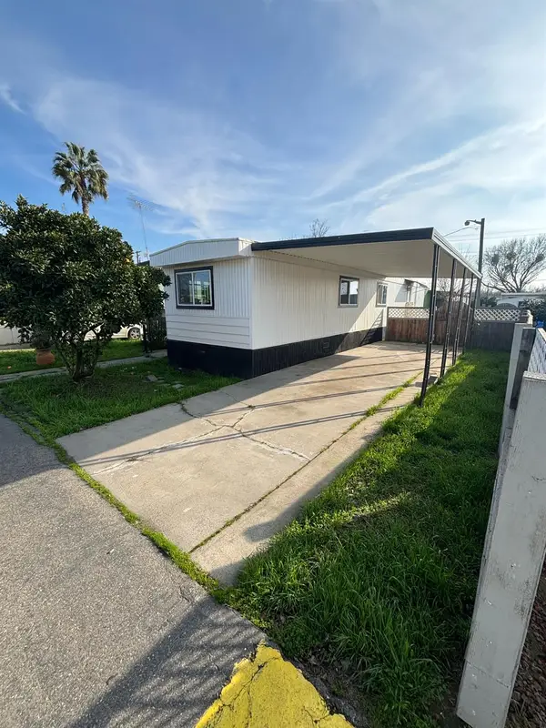 4449 S Carpenter Road #B12, Modesto, CA 95358