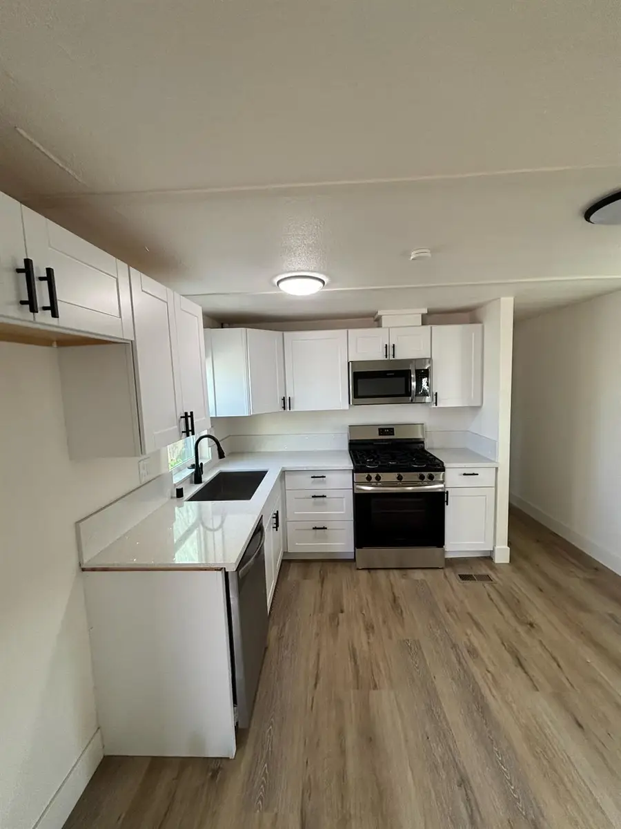 4449 S Carpenter Road #B12, Modesto, CA 95358 - Image #3