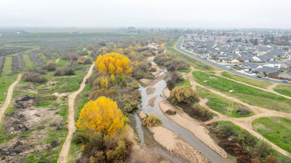 0 W Poplar Avenue, Porterville, CA 93257 - Image #1