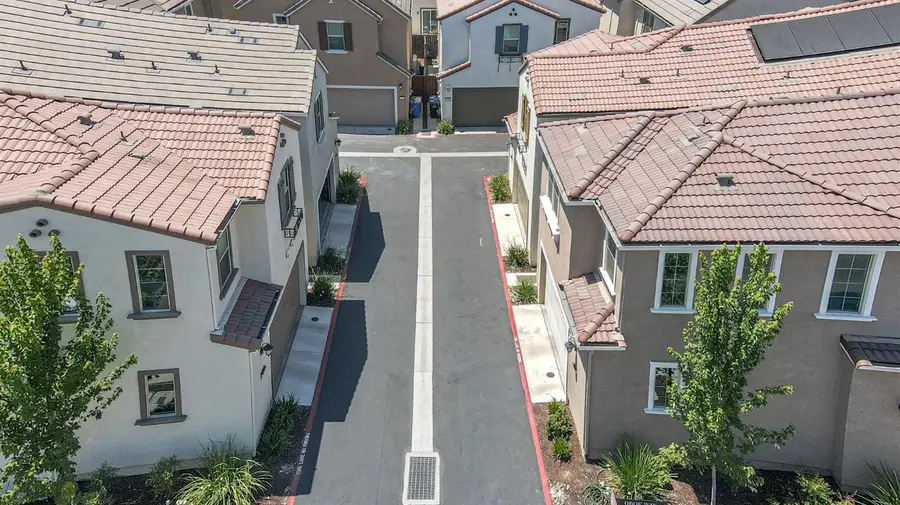 10448 Oboe Way, Elk Grove, CA 95757 - Image #3